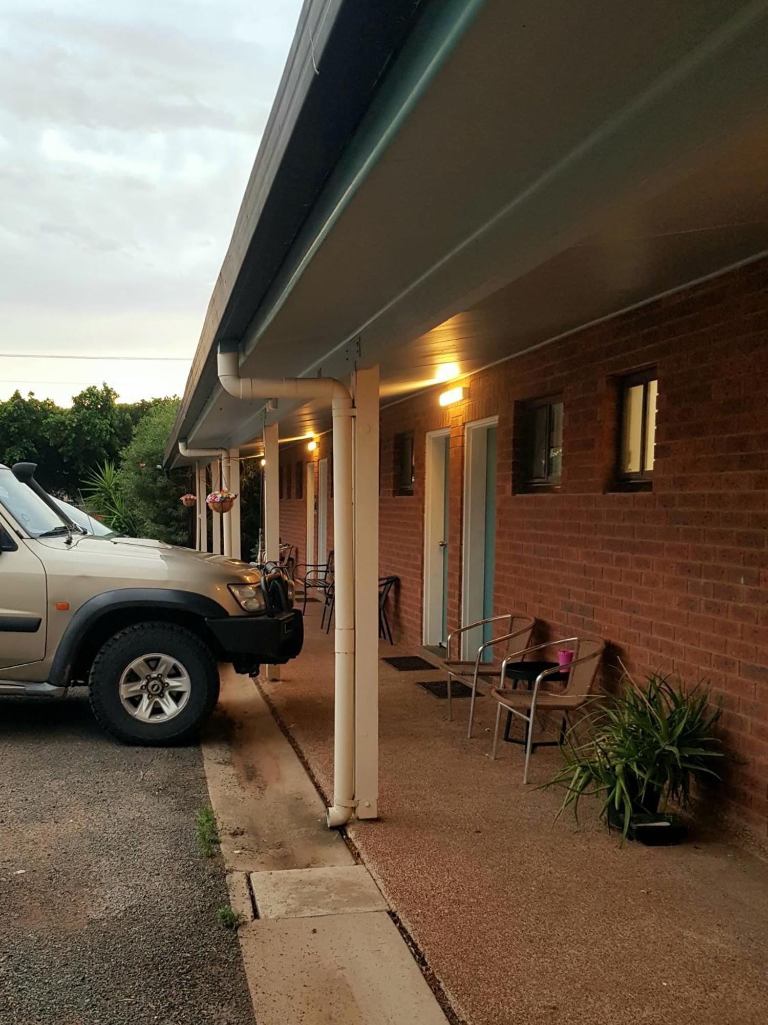 The Major Mitchell Motel Bourke Bagian luar foto