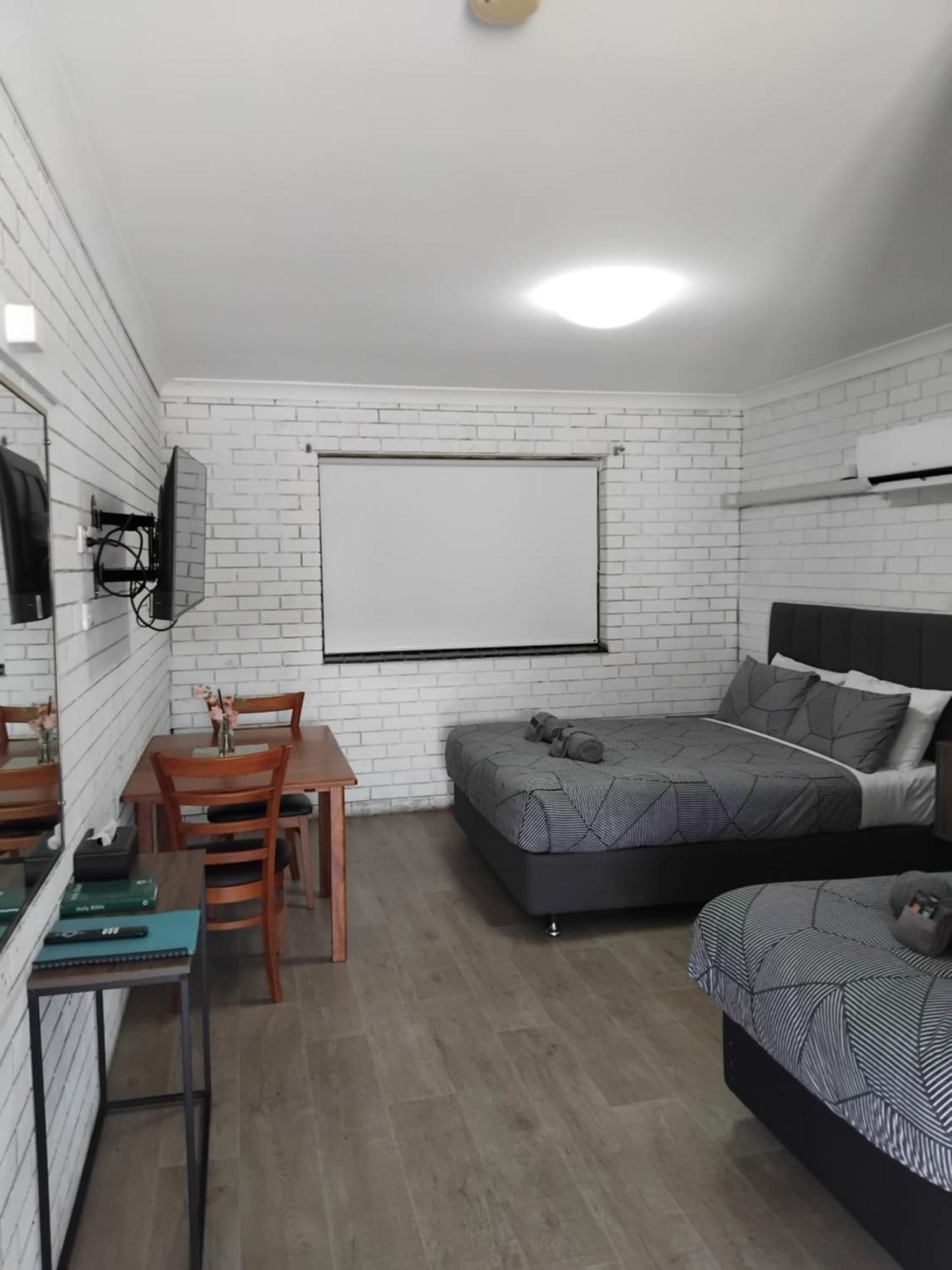 The Major Mitchell Motel Bourke Bagian luar foto