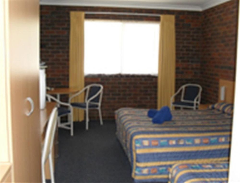 The Major Mitchell Motel Bourke Bagian luar foto