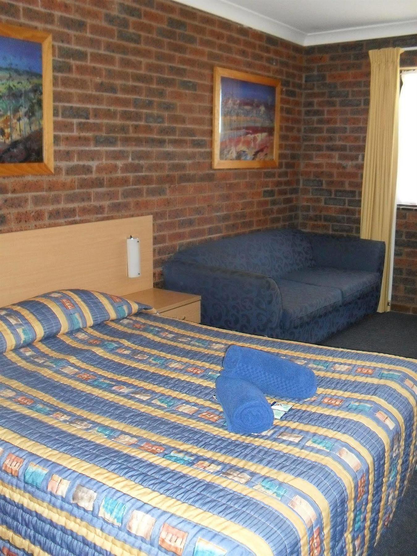 The Major Mitchell Motel Bourke Bagian luar foto